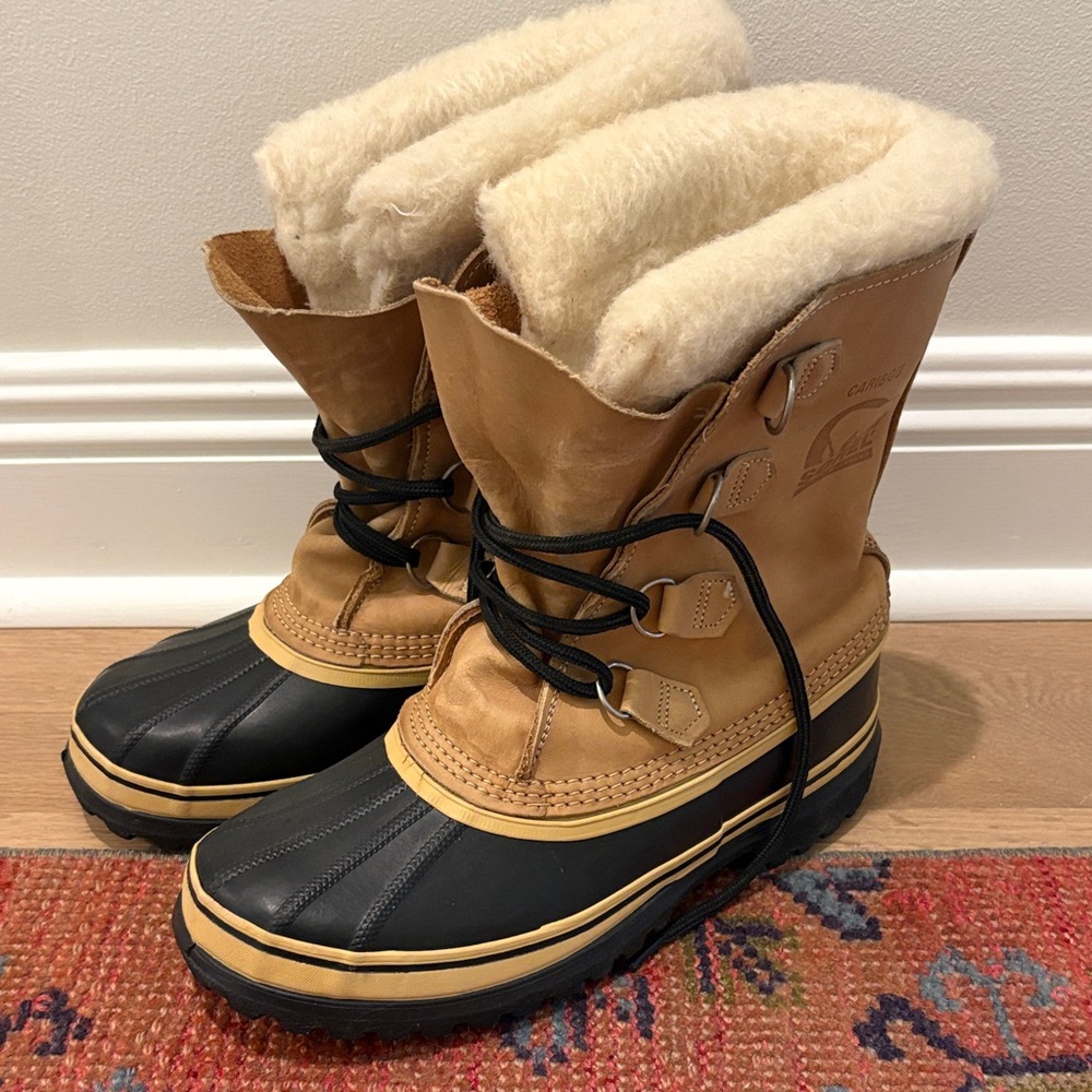 Sorel Tan Leather & Black Rubber Winter Boots with Cream Shearling
